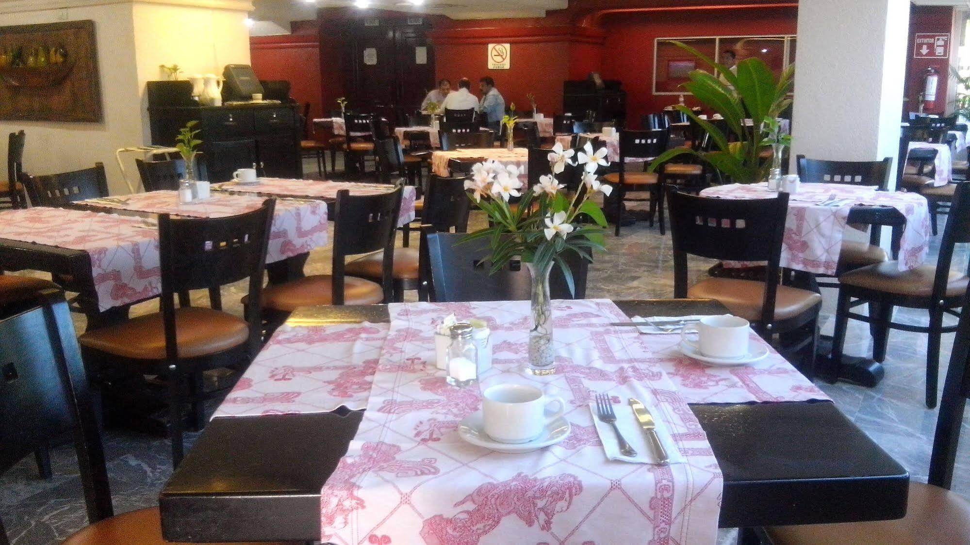 Hotel Maya Tabasco Villahermosa Bagian luar foto